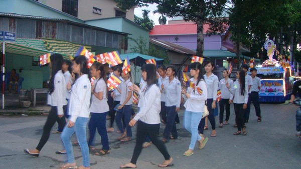 Hà Tiên: Chùm ảnh Đại lễ Phật đản tại biên cương cực nam Tổ quốc