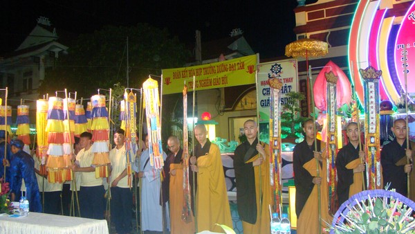 Hà Tiên: Chùm ảnh Đại lễ Phật đản tại biên cương cực nam Tổ quốc