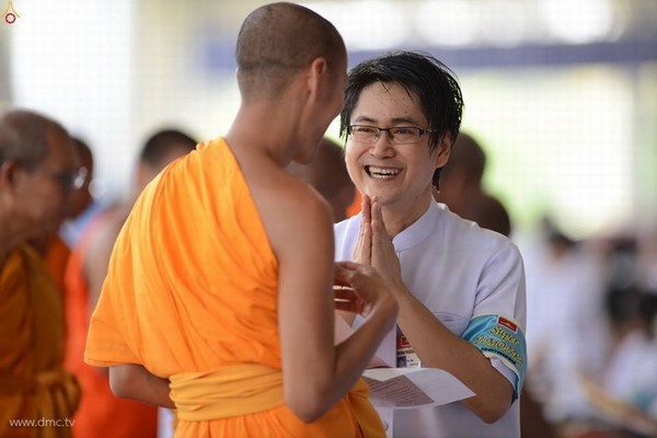 Thái Lan: Chùm ảnh Sự kiện Ngày Trái Đất tổ chức tại Tu viện viện Wat Phra Dhammakaya, Bangkok