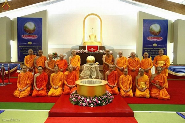 Đức Quốc: Chùm ảnh Lễ Loknimit Okpattsima tại chùa  Wat Phra Dhammakaya, bang Bavaria