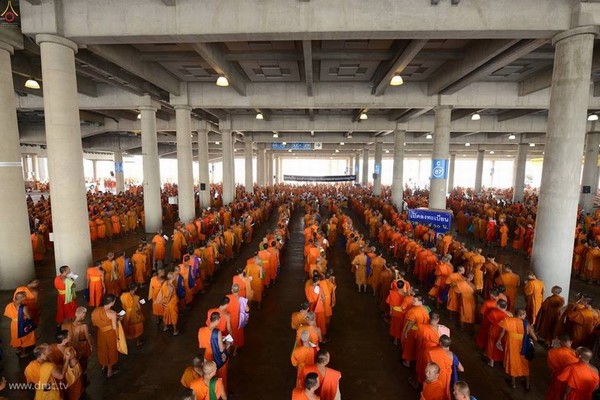 Thái Lan: Chùm ảnh Sự kiện Ngày Trái Đất tổ chức tại Tu viện viện Wat Phra Dhammakaya, Bangkok