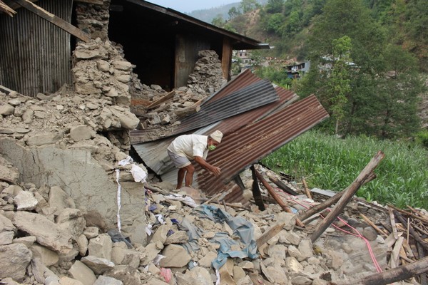 Chùm ảnh Phật giáo Hàn Quốc cứu trợ nạn động đất tại Nepal