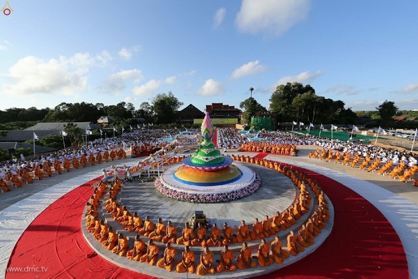 Thái Lan: Chùm ảnh Lễ cung nghinh Xá lợi và đón rước tại ngôi Cổ tự Wat Chedi Luang