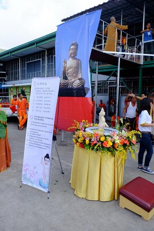 Philippines: Chùm ảnh Kính mừng Phật đản PL. 2559 tại nhà tù Cebu