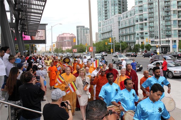 Canada: Chương trình văn hóa Phật chào mừng ngày Phật đản PL. 2559