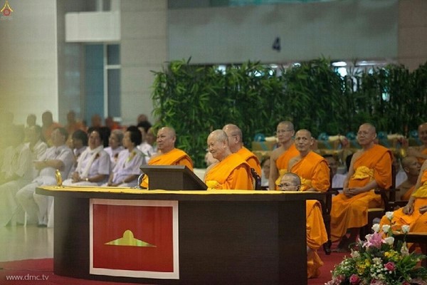 Thái Lan: Chùm ảnh Thiền viện Dhammakaya tổ chức thi Nghiên cứu Kinh tạng Pali cho các chùa toàn quốc