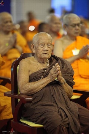 Thái Lan: Chùm ảnh Sự kiện Ngày Trái Đất tổ chức tại Tu viện viện Wat Phra Dhammakaya, Bangkok