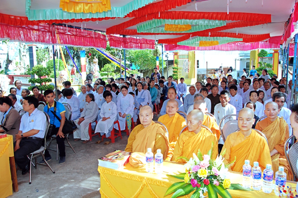Tây Nguyên: Lễ Phật Đản và Kiết Giới An Cư tại Tịnh xá Ngọc Trung