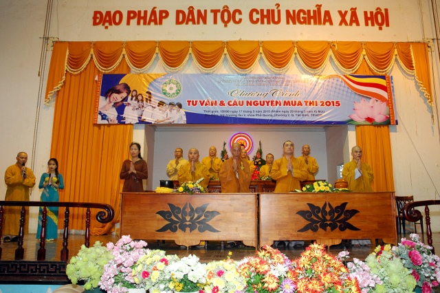 TP. HCM: Lễ cầu nguyện và tư vấn mùa thi 2015 đầy ý nghĩa