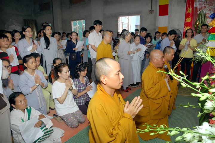 TP. HCM: Chùa Giác Ngộ tổ chức lễ Tắm Phật và Quy Y Tam Bảo