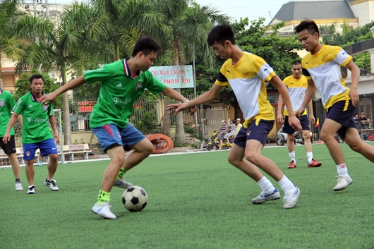 Thái Bình :CLB Bóng đá Chùa Phù Liễn đá giao lưu với đội bóng Tòa Giám mục Thái Bình
