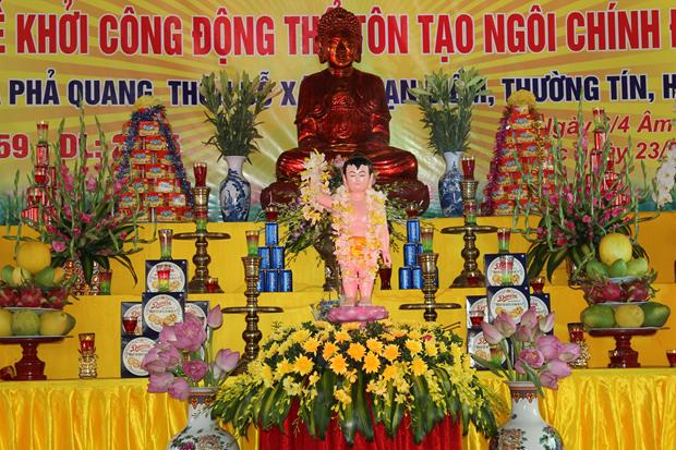 Hà Nội: Chùa Phả Quang Lễ Tắm Phật, Khởi Công Xây Dựng Tam Bảo.