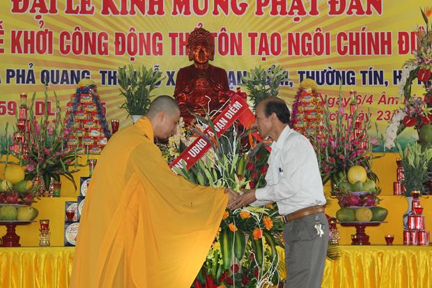 Hà Nội: Chùa Phả Quang Lễ Tắm Phật, Khởi Công Xây Dựng Tam Bảo.