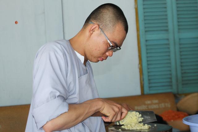 Đồng tháp: Công Tác Chuẩn Bị Cung Nghinh Tôn Tượng HT. Thích Trí Tịnh