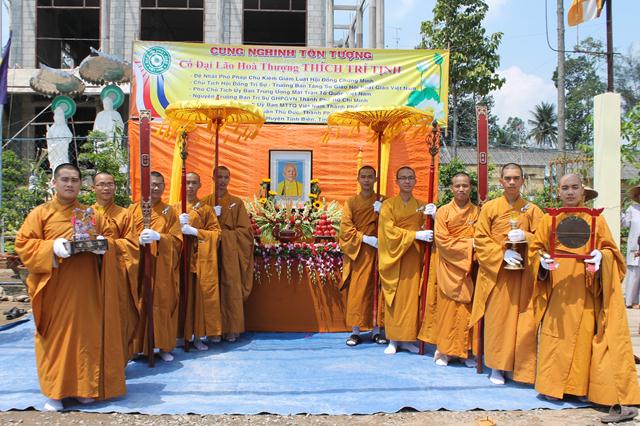 Đồng Tháp: Cung Nghinh Tôn Tượng Cố HT. Thích Trí Tịnh