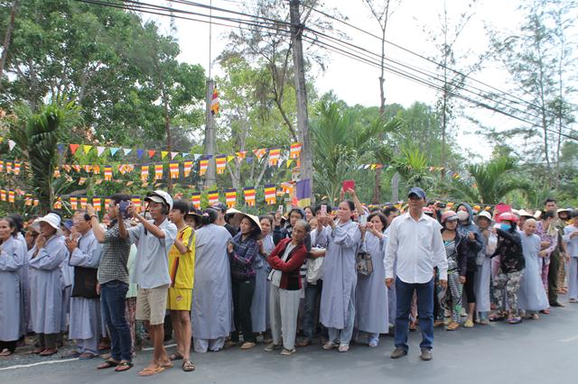 Đồng Tháp: Cung Nghinh Tôn Tượng Cố HT. Thích Trí Tịnh
