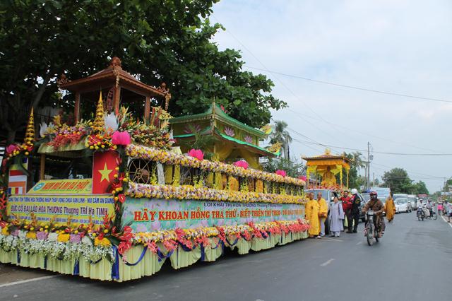 Đồng Tháp: Cung Nghinh Tôn Tượng Cố HT. Thích Trí Tịnh