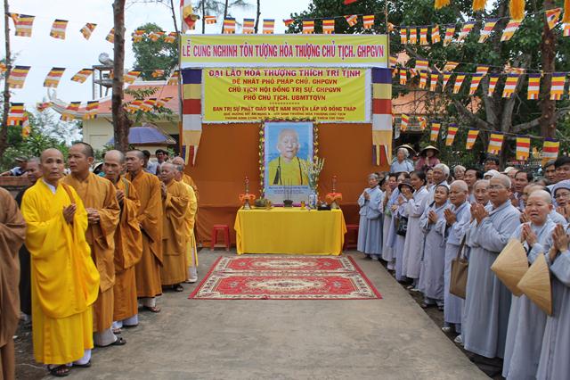 Đồng Tháp: Cung Nghinh Tôn Tượng Cố HT. Thích Trí Tịnh
