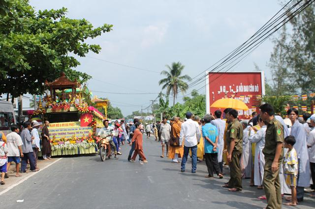 Đồng Tháp: Cung Nghinh Tôn Tượng Cố HT. Thích Trí Tịnh