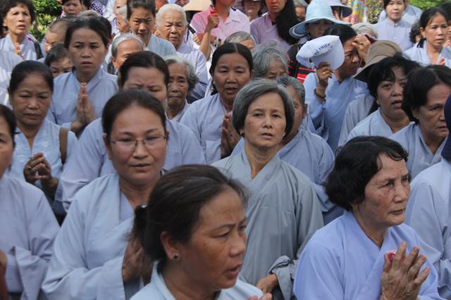 Đồng Tháp: Cung Nghinh Xá Lợi Phật