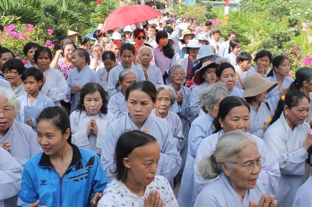 Đồng Tháp: Cung Nghinh Xá Lợi Phật