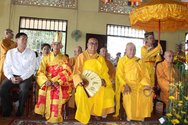 Đồng Tháp: Cung Nghinh Xá Lợi Phật