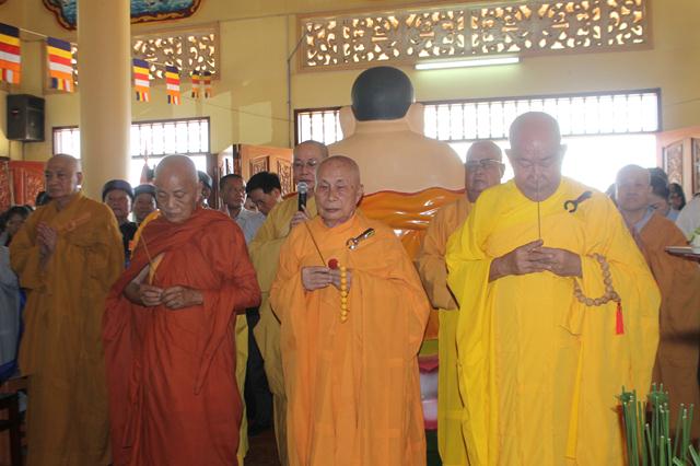 Đồng Tháp: Cung Nghinh Xá Lợi Phật