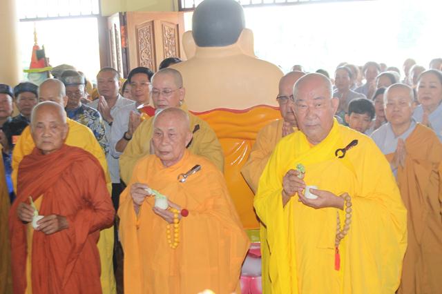 Đồng Tháp: Cung Nghinh Xá Lợi Phật