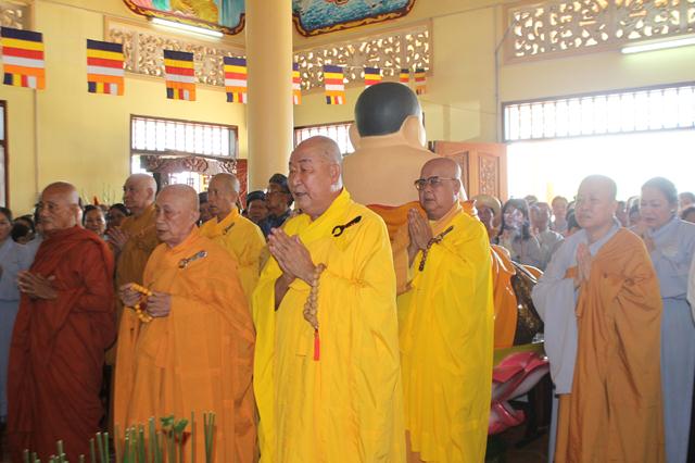 Đồng Tháp: Cung Nghinh Xá Lợi Phật