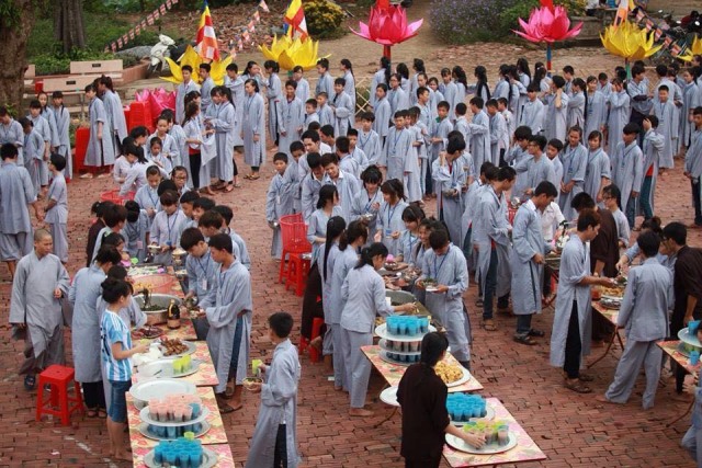 Thái Bình: Chùa Bụt Mọc tổ chức khóa tu “HƯƠNG TỪ BI” lần thứ tư năm 2015