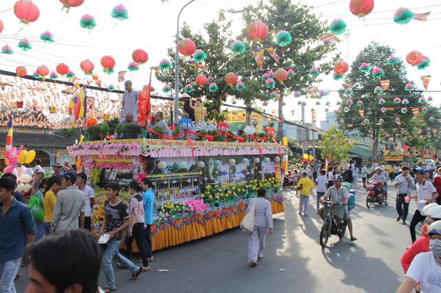 Phật Giáo Đồng Tháp Tổ Chức Chương Trình Phật Đản PL. 2559