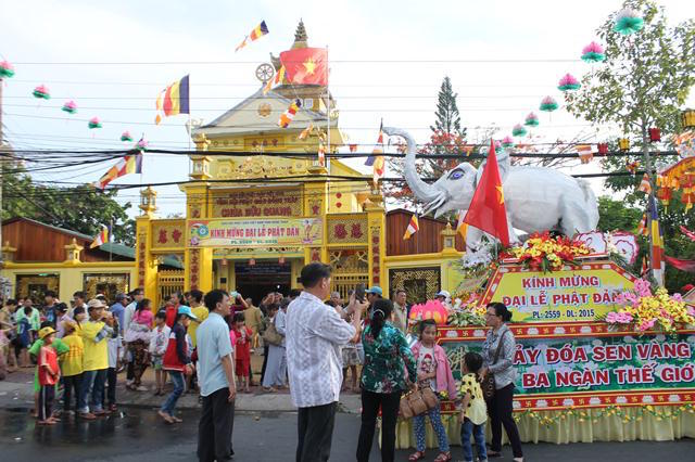 Phật Giáo Đồng Tháp Tổ Chức Chương Trình Phật Đản PL. 2559