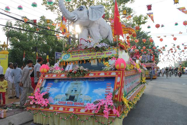 Phật Giáo Đồng Tháp Tổ Chức Chương Trình Phật Đản PL. 2559