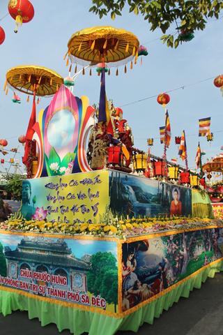 Phật Giáo Đồng Tháp Tổ Chức Chương Trình Phật Đản PL. 2559