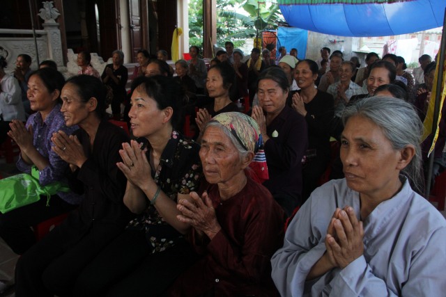 Thái Bình: Chùa Đồng Tiến (Hồng An, Hưng Hà) tổ chức lễ quy y Tam Bảo