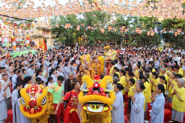 Phật Giáo Đồng Tháp Tổ Chức Chương Trình Phật Đản PL. 2559