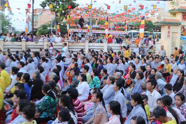 Phật Giáo Đồng Tháp Tổ Chức Chương Trình Phật Đản PL. 2559