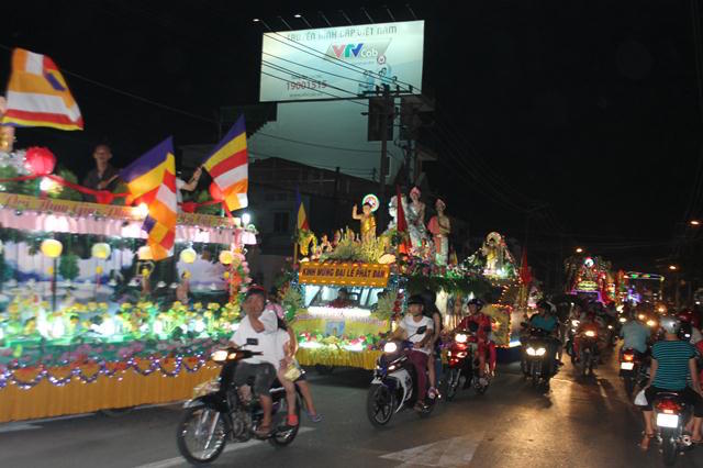 Phật Giáo Đồng Tháp Tổ Chức Chương Trình Phật Đản PL. 2559