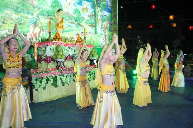 Phật Giáo Đồng Tháp Tổ Chức Chương Trình Phật Đản PL. 2559