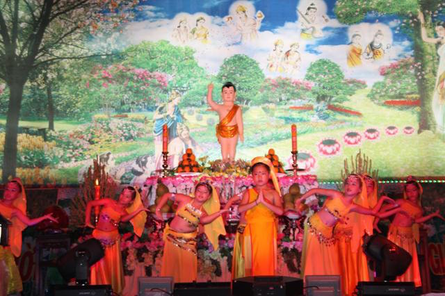 Phật Giáo Đồng Tháp Tổ Chức Chương Trình Phật Đản PL. 2559