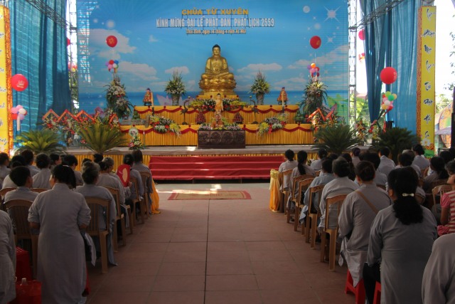 Thái Bình: Lễ quy y Tam Bảo và chương trình văn nghệ mừng Phật đản tại chùa Từ Xuyên