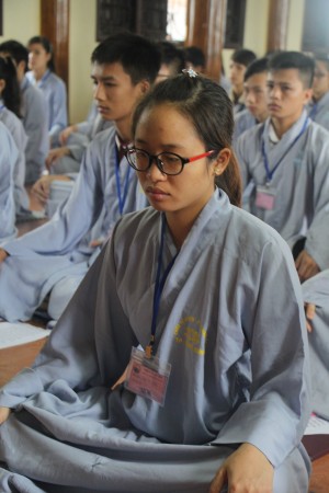 Thái Bình: Gần 300 bạn trẻ về chùa Từ Xuyên tu an lạc – Chủ đề “Tôn kính Phật”