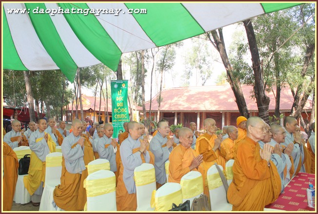 Bình Dương: Lễ Đúc Đại Hồng Chung Tại Chùa Thiên Quang