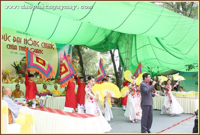 Bình Dương: Lễ Đúc Đại Hồng Chung Tại Chùa Thiên Quang