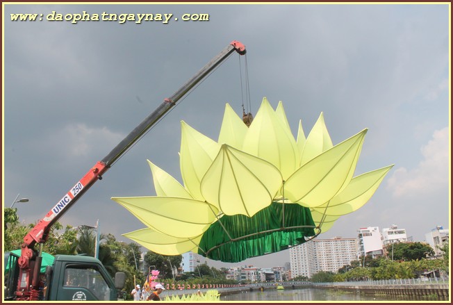 TP. HCM - Bình Dương: Không khí Phật đản 2559 tại một số tự viện