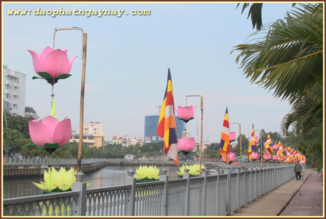 TP. HCM - Bình Dương: Không khí Phật đản 2559 tại một số tự viện