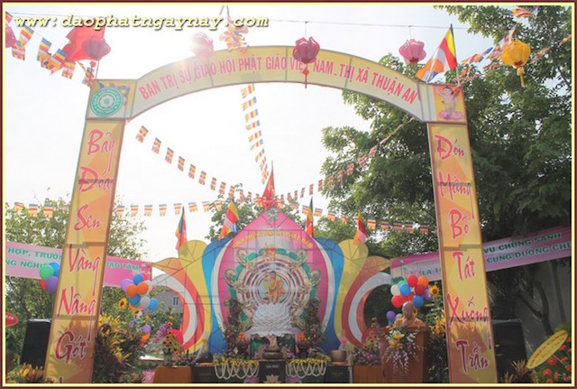 Bình Dương: Ban Trị Sự PG.Huyện Thuận An  Chào mừng đại lễ PD.2559