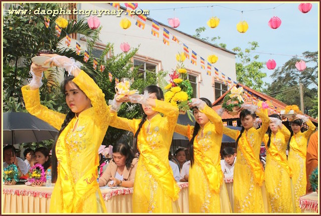 Bình Dương: Ban Trị Sự PG.Huyện Thuận An  Chào mừng đại lễ PD.2559