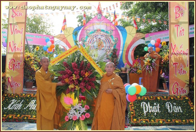 Bình Dương: Ban Trị Sự PG.Huyện Thuận An  Chào mừng đại lễ PD.2559