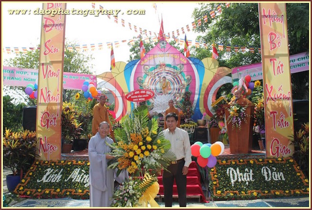 Bình Dương: Ban Trị Sự PG.Huyện Thuận An  Chào mừng đại lễ PD.2559